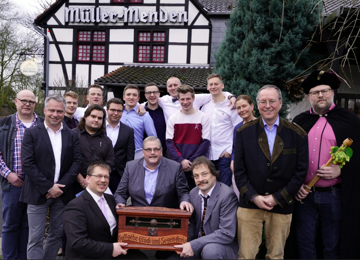 Zehn junge Männer in die Zunft der Brauer und Mälzer aufgenommen